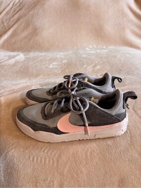 Nike SB Grey Sneakers with Pink Swoosh